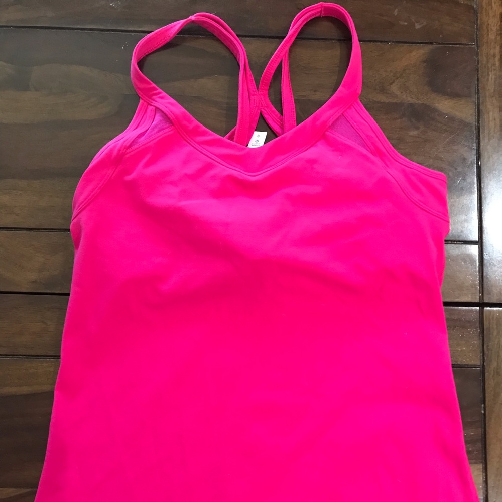 Lululemon pink shirt
